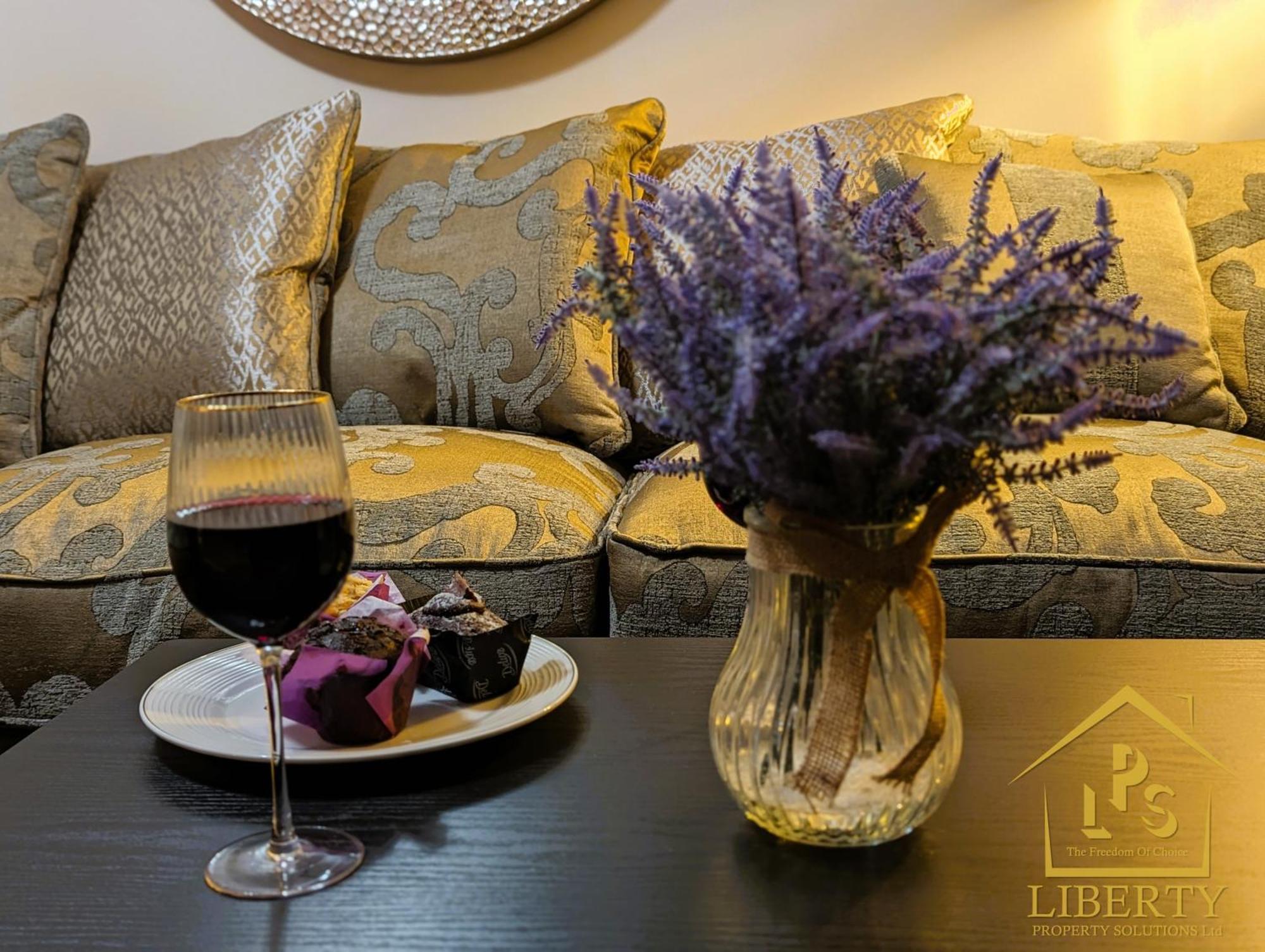 6 Guests * 4 Bedroom * Free Wi-Fi *Huntingdon Ngoại thất bức ảnh
